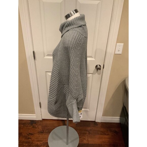 John + Jenn Gray Chunky Rib Knit Turtleneck Poncho, Size M/L - Picture 4 of 6